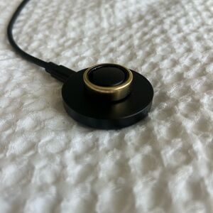 Gold Oura Ring 3 with charger (size 9)